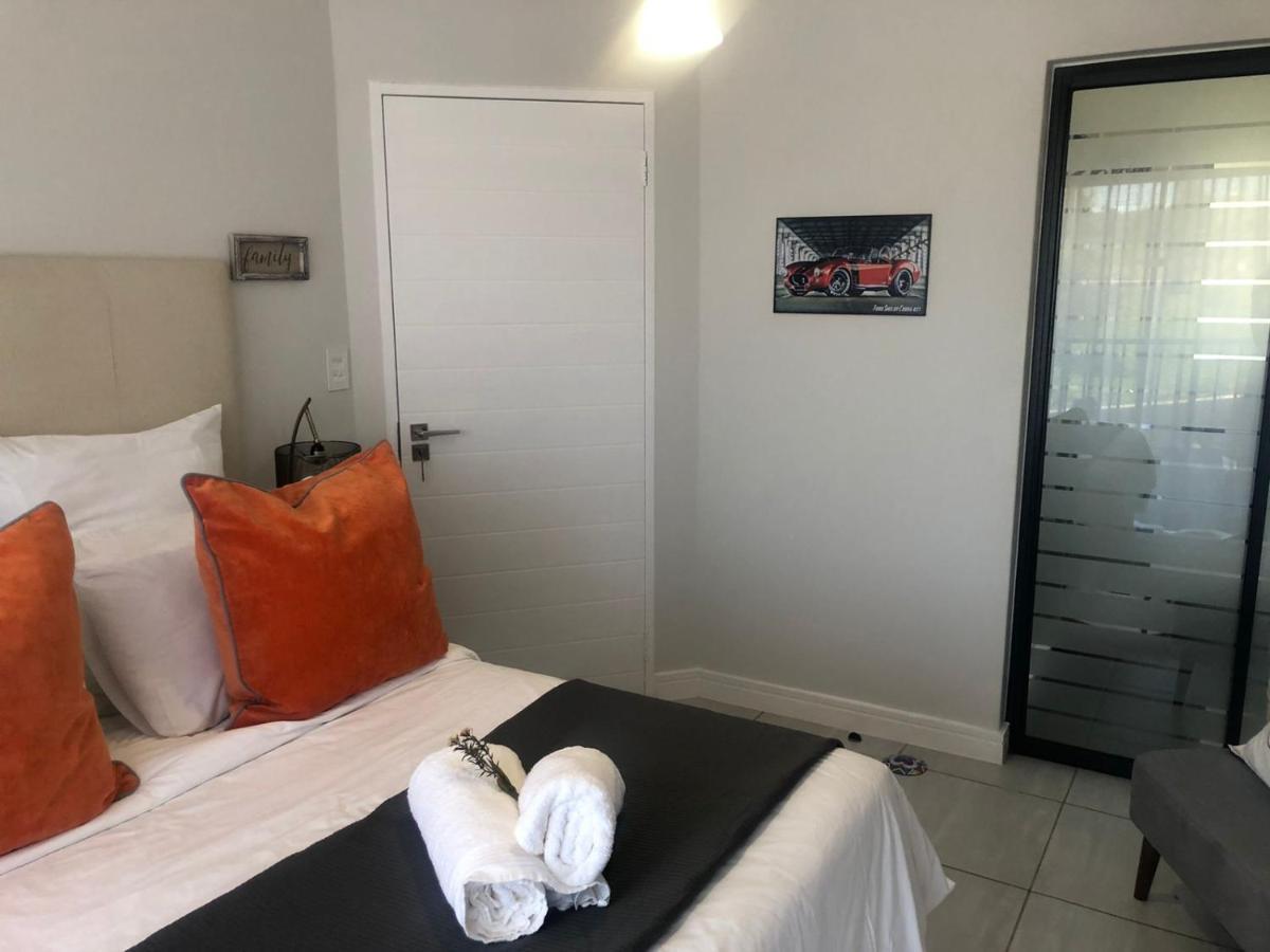 Luxurious Waterfall 1 Bedroom Condo With Free Uncapped Wifi Midrand Exterior foto